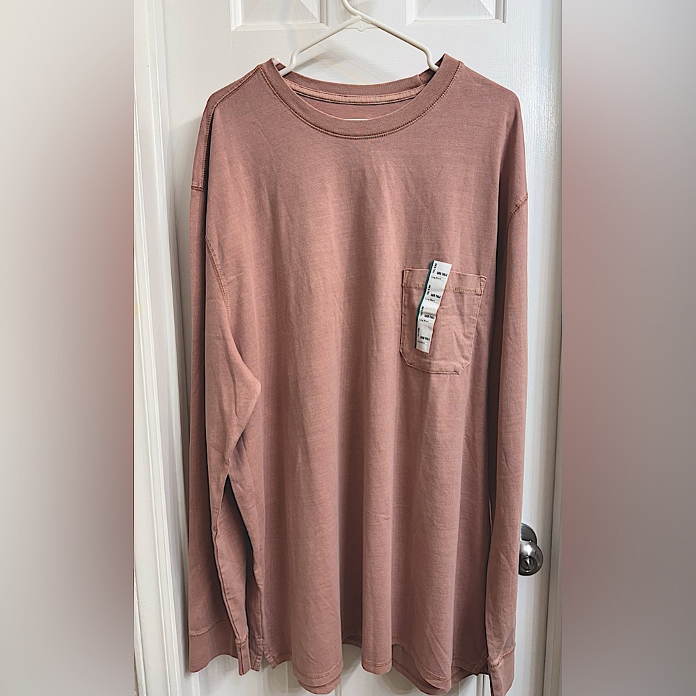 Men's Big & Tall Long Sleeve Pocket
T-Shirt, Goodfellow & Co. Size 3X Big & Tall